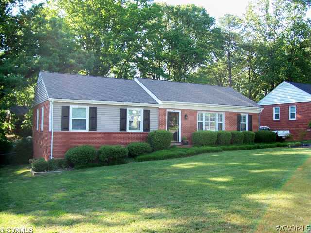 524 Ridgeley Lane Henrico, VA 23229 - Photo 1 of 7 Exterior Front - Charming 3 bedroom, 2 bath ranch