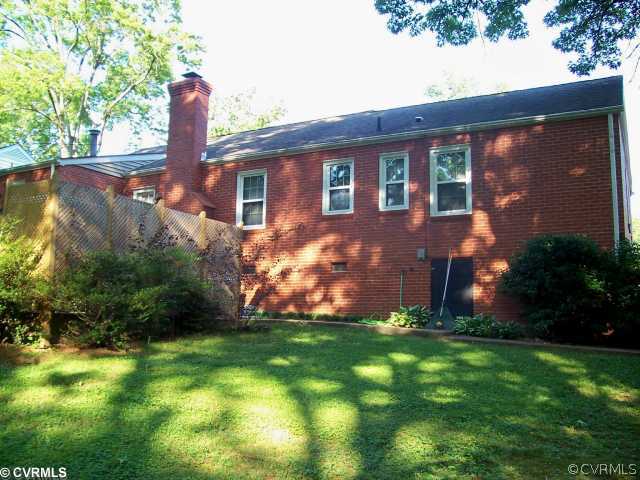 524 Ridgeley Lane Henrico, VA 23229 - Photo 2 of 7 Exterior Front - Back of house...notice it is bric