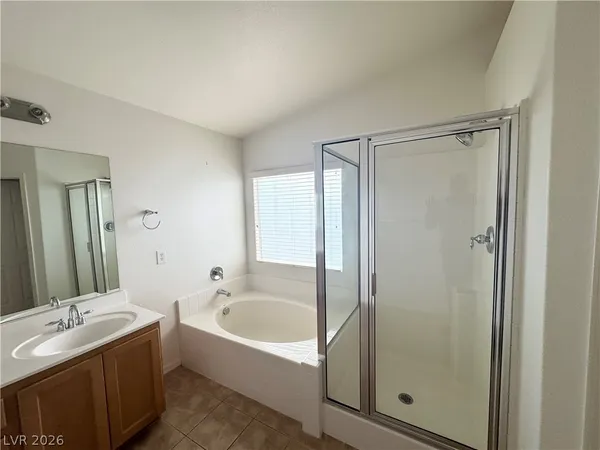 $2,300 | 73 Daisy Springs Court, Las Vegas, NV 89148