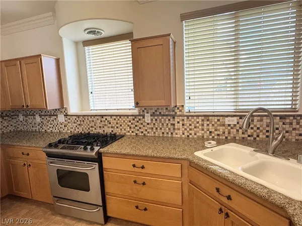 $2,300 | 73 Daisy Springs Court, Las Vegas, NV 89148