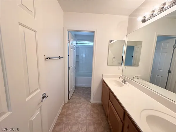 $2,300 | 73 Daisy Springs Court, Las Vegas, NV 89148