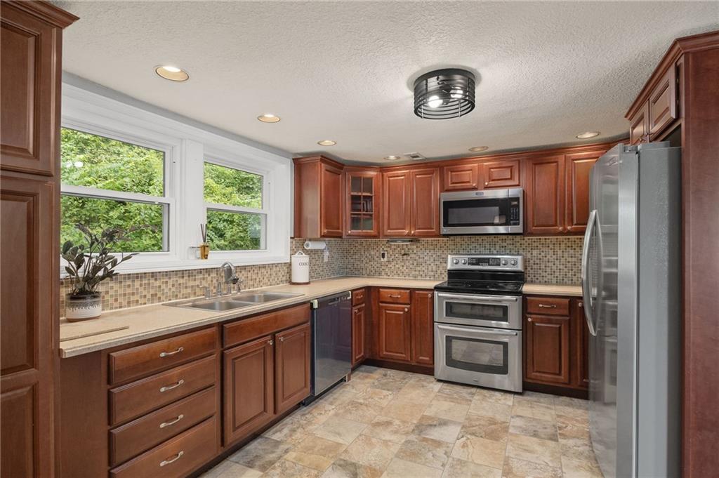 9406 Southwest State Rte Jj St. Joseph, MO 64504 - Photo 8 of 35 Gallery Image 8