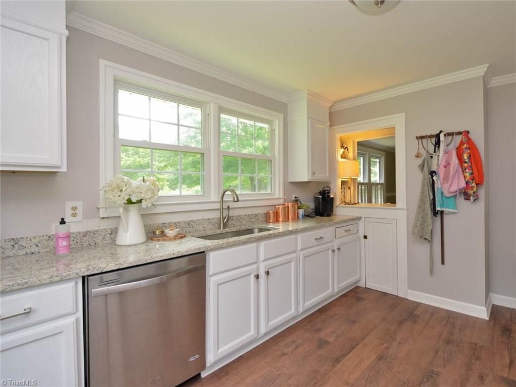 2050 Darrow Road Winston-Salem, NC 27101 - Photo 11 of 24 Gallery Image 11