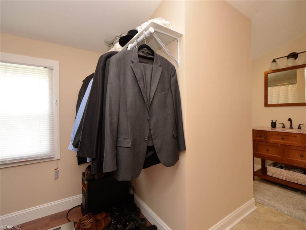 2050 Darrow Road Winston-Salem, NC 27101 - Photo 17 of 24 Gallery Image 17