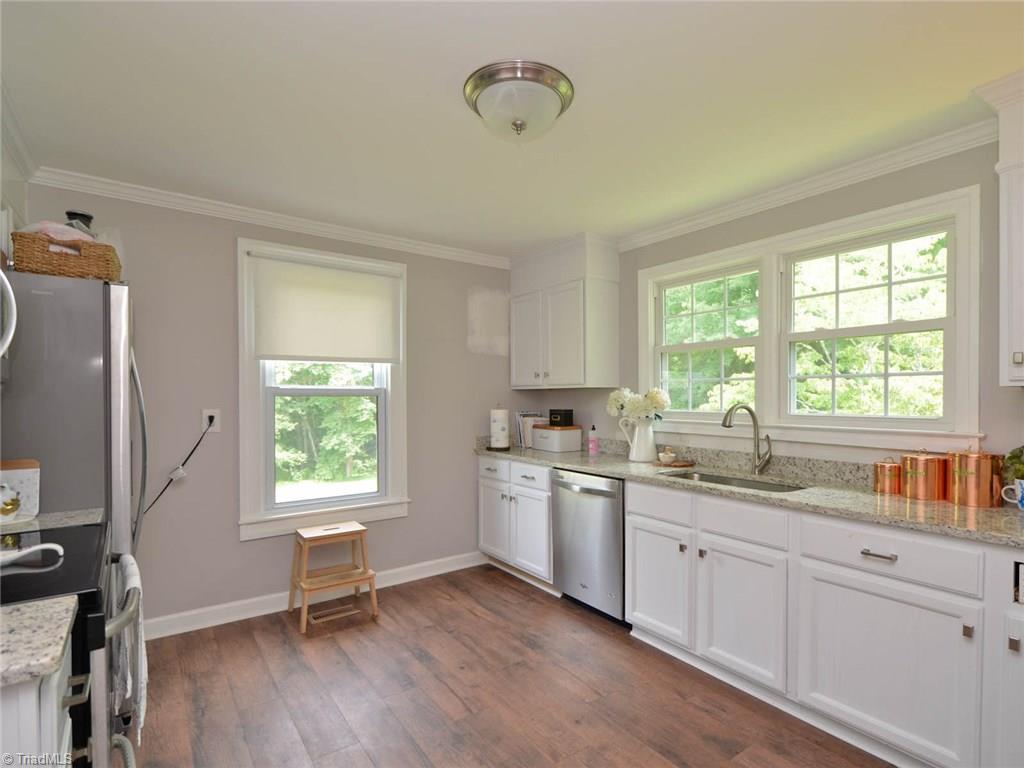 2050 Darrow Road Winston-Salem, NC 27101 - Photo 9 of 24 Gallery Image 9