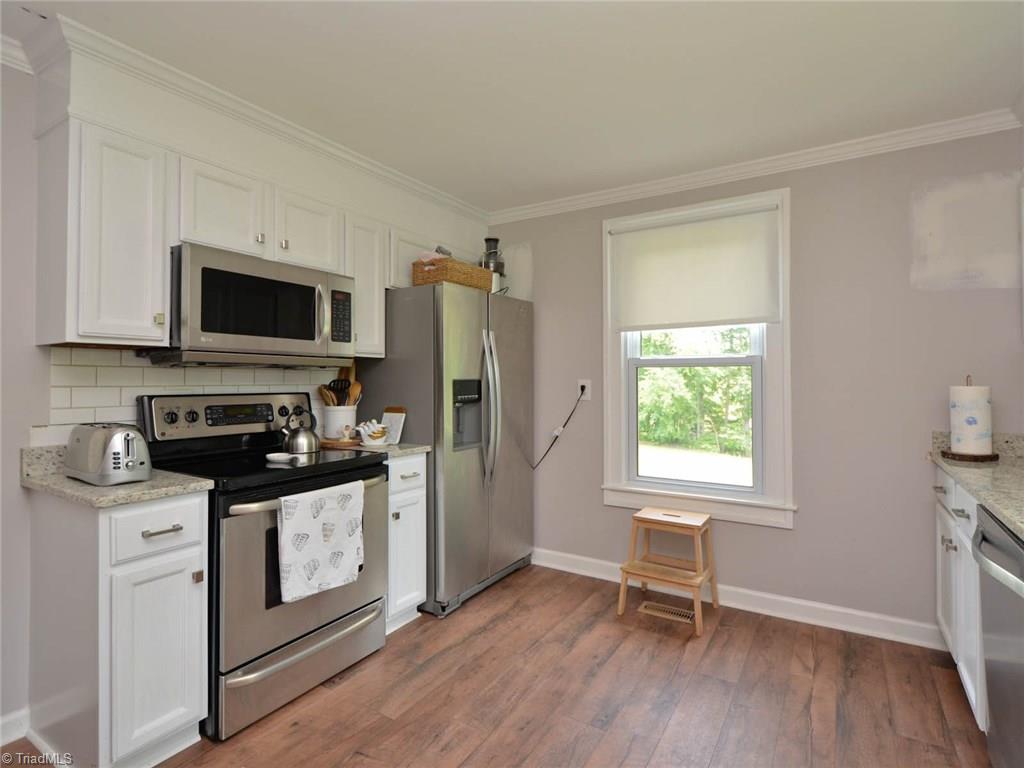 2050 Darrow Road Winston-Salem, NC 27101 - Photo 10 of 24 Gallery Image 10
