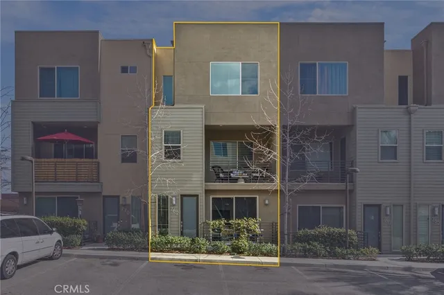 $638,000 | 762 Chandler Walk, Upland, CA 91786