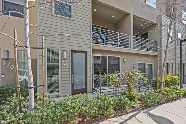 $638,000 | 762 Chandler Walk, Upland, CA 91786