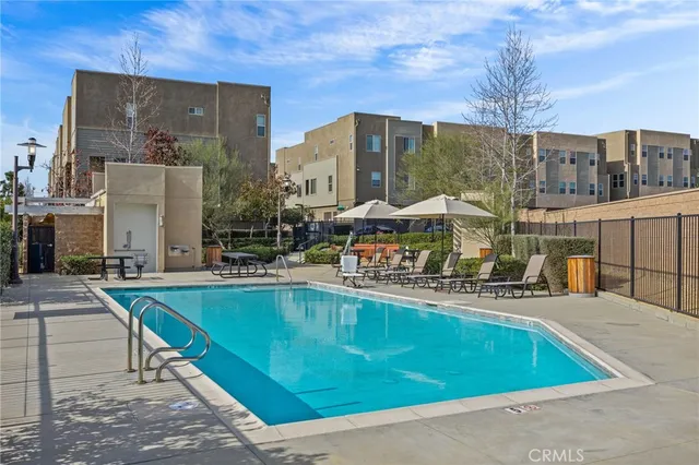 $638,000 | 762 Chandler Walk, Upland, CA 91786