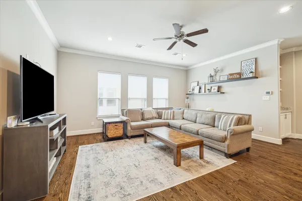 $3,100 | 829 Wakefield Drive, Unit B, Houston, TX 77018