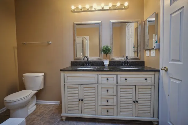 $3,600 | 384 Bentley Place, Buffalo Grove, IL 60089