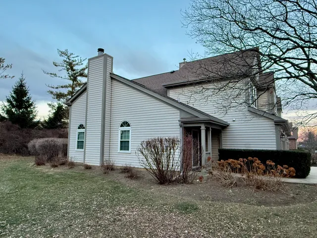 $3,600 | 384 Bentley Place, Buffalo Grove, IL 60089