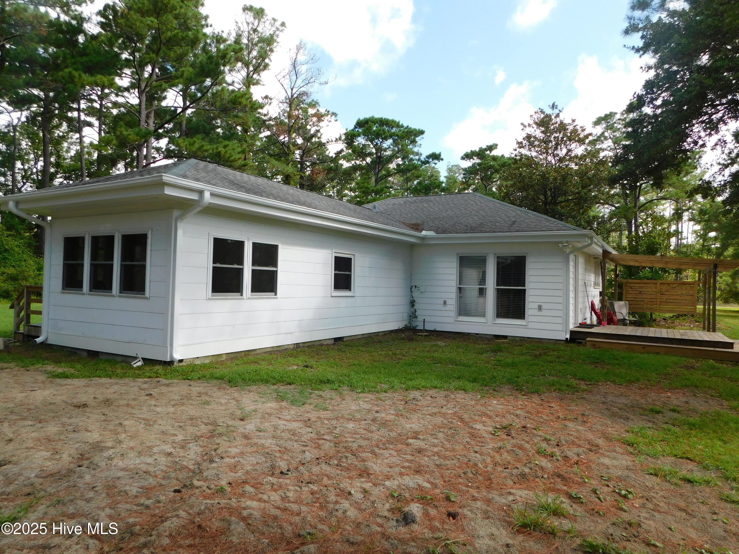 438 Pigott Road Gloucester, NC 28528 - Photo 3 of 9