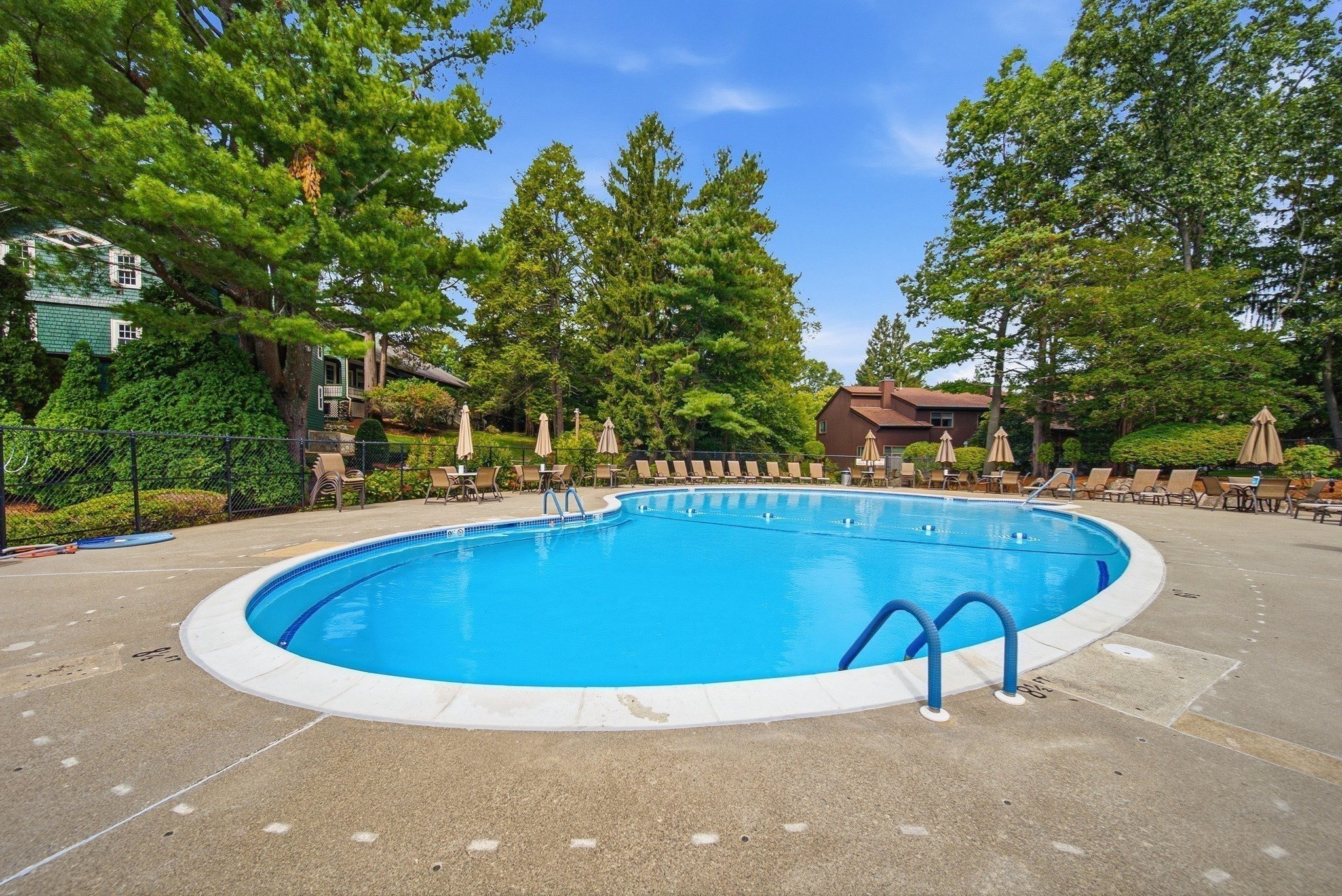 16 Country Club Road, Unit 16 Peabody, MA 01960 - Photo 34 of 41 Gallery Image 34