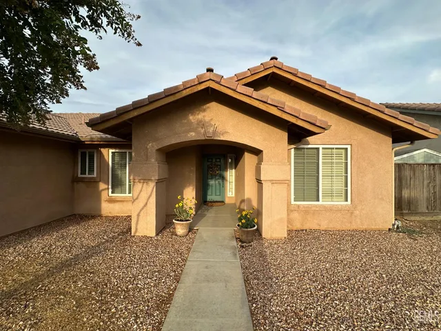 $400,000 | Undisclosed Address, Delano, CA 93215