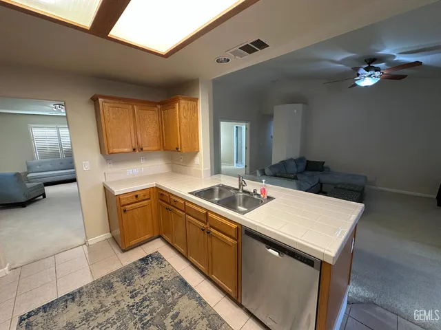 $400,000 | Undisclosed Address, Delano, CA 93215