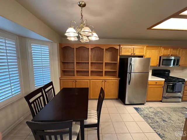 $400,000 | Undisclosed Address, Delano, CA 93215