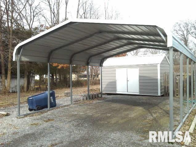 409 Main Street Buckner, IL 62819 - Photo 4 of 17 Gallery Image 4