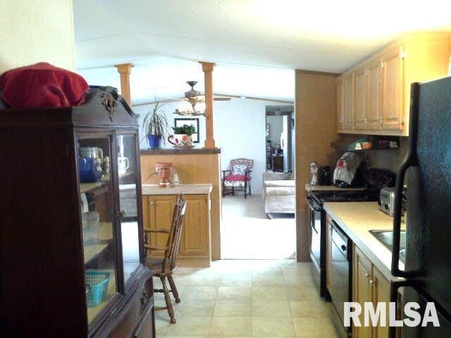 409 Main Street Buckner, IL 62819 - Photo 9 of 17 Gallery Image 9