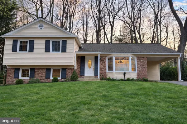 $950,000 | 4326 Duncan Drive, Annandale, VA 22003