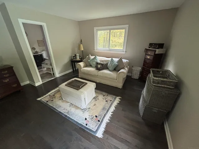 $739,999 | 80 Pine Hollow Drive, Middlebury, CT 06762