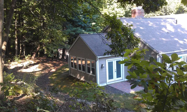 $739,999 | 80 Pine Hollow Drive, Middlebury, CT 06762