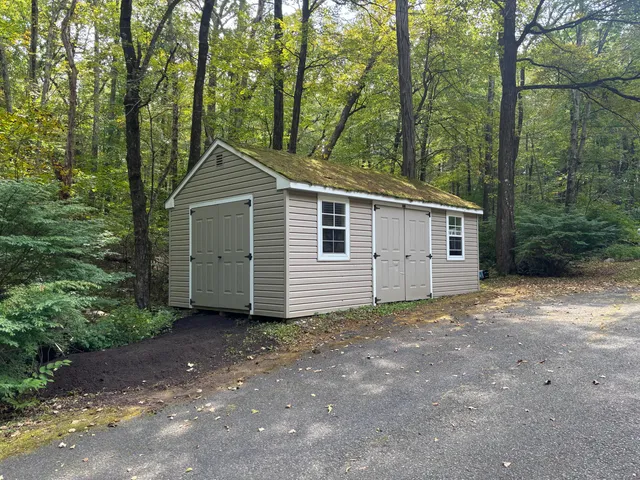 $739,999 | 80 Pine Hollow Drive, Middlebury, CT 06762