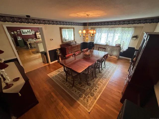 $739,999 | 80 Pine Hollow Drive, Middlebury, CT 06762