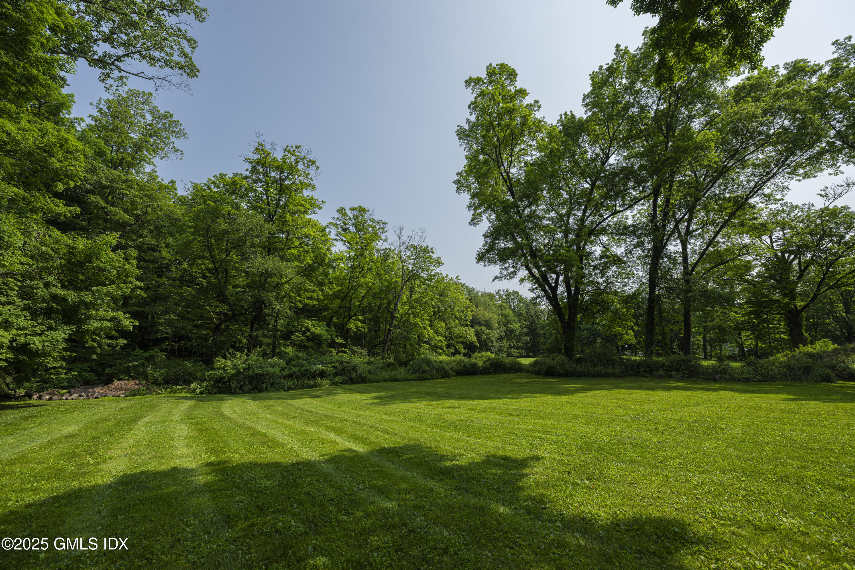 295 Taconic Road Greenwich, CT 06831 - Photo 25 of 35 a view of green field