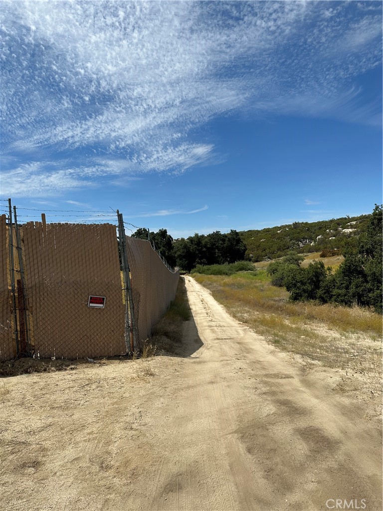 38700 Thomas Road Hemet, CA 92544 - Photo 22 of 30 Rear Entry gates.