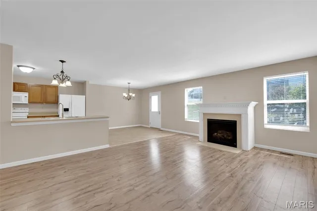 $275,000 | 12 Liberty Landing, Herculaneum, MO 63048