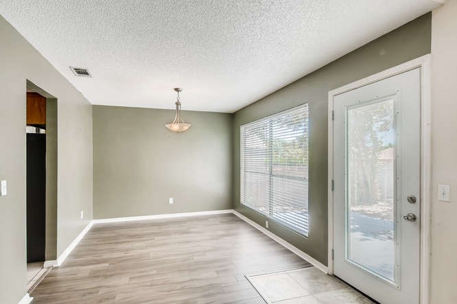 2201 Warfield Way Austin, TX 78728 - Photo 4 of 19 Dining room