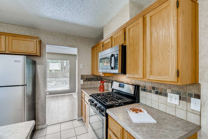 2201 Warfield Way Austin, TX 78728 - Photo 9 of 19