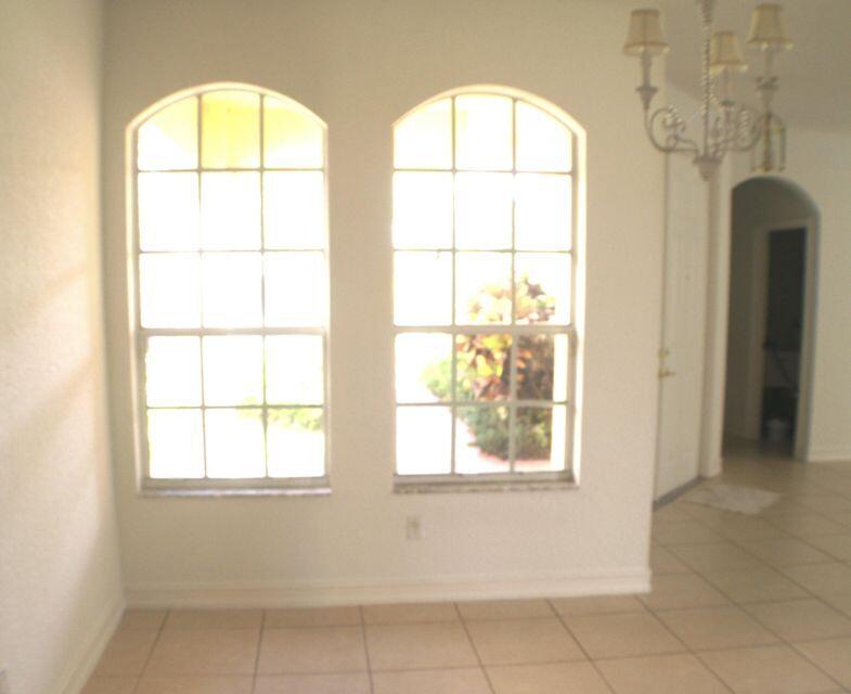 8887 Chestnut Ridge Way Boynton Beach, FL 33473 - Photo 11 of 14 dining room