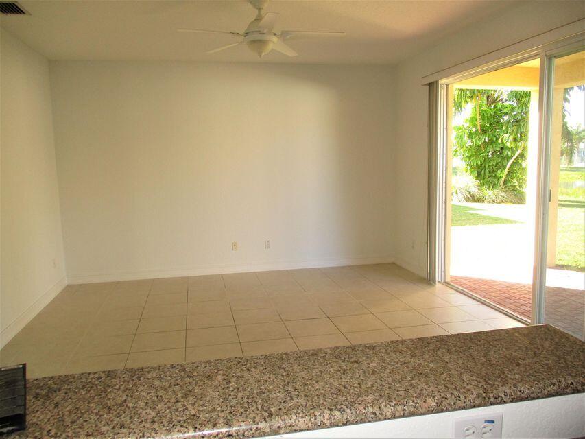 8887 Chestnut Ridge Way Boynton Beach, FL 33473 - Photo 12 of 14 family room