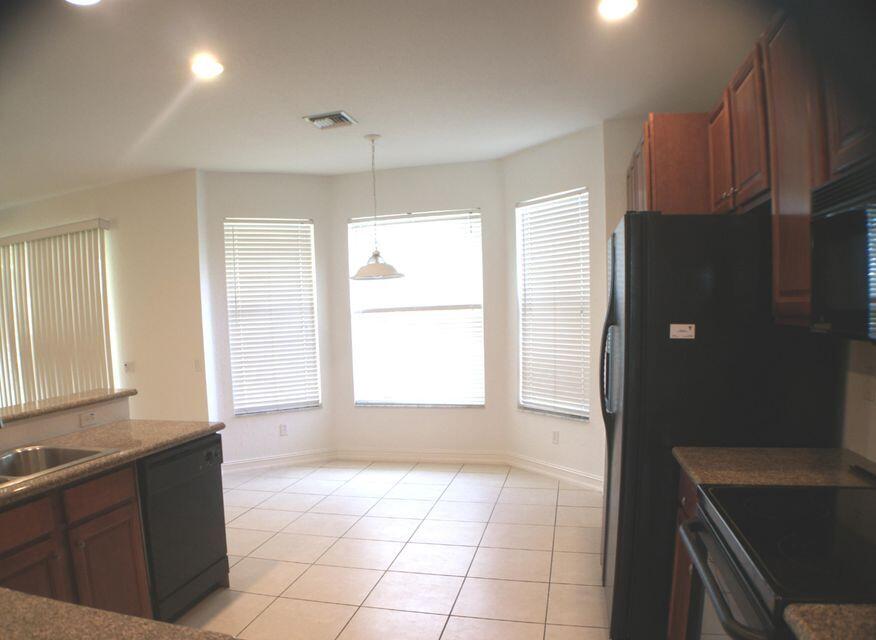 8887 Chestnut Ridge Way Boynton Beach, FL 33473 - Photo 5 of 14 breakfast nook