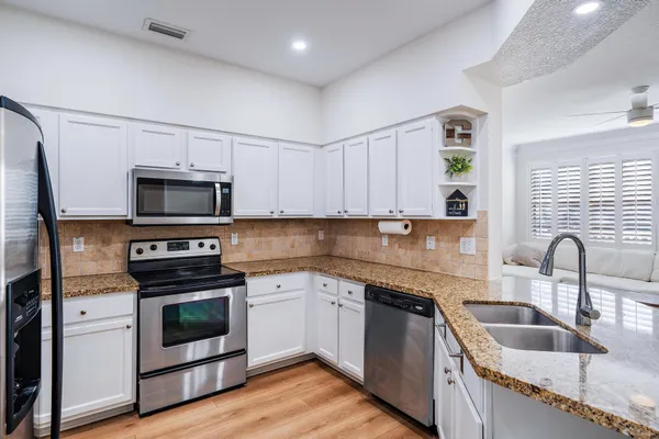 $565,000 | 105 Santiago Drive, Unit 102, Jupiter, FL 33458