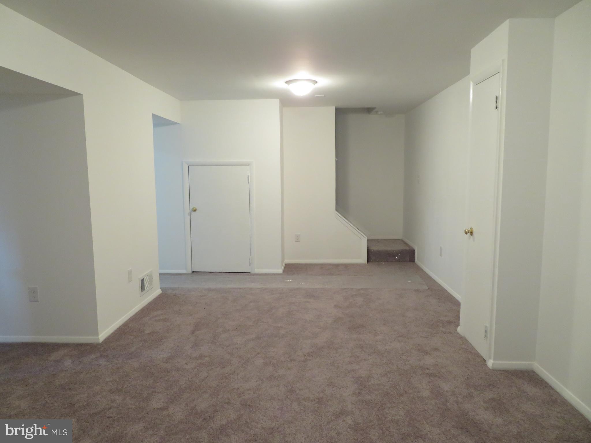 9703 Glen Avenue Silver Spring, MD 20910 - Photo 13 of 36