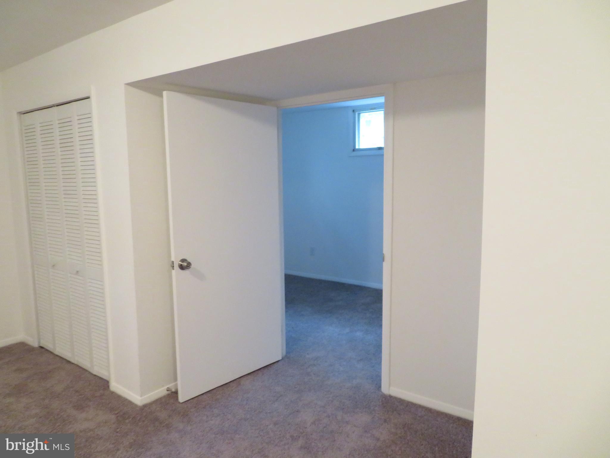 9703 Glen Avenue Silver Spring, MD 20910 - Photo 14 of 36