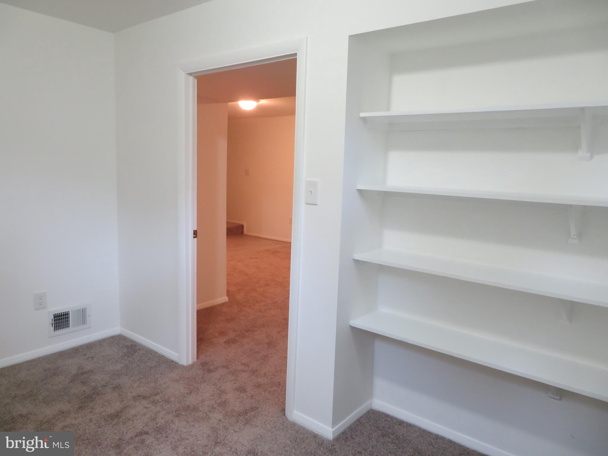 9703 Glen Avenue Silver Spring, MD 20910 - Photo 17 of 36