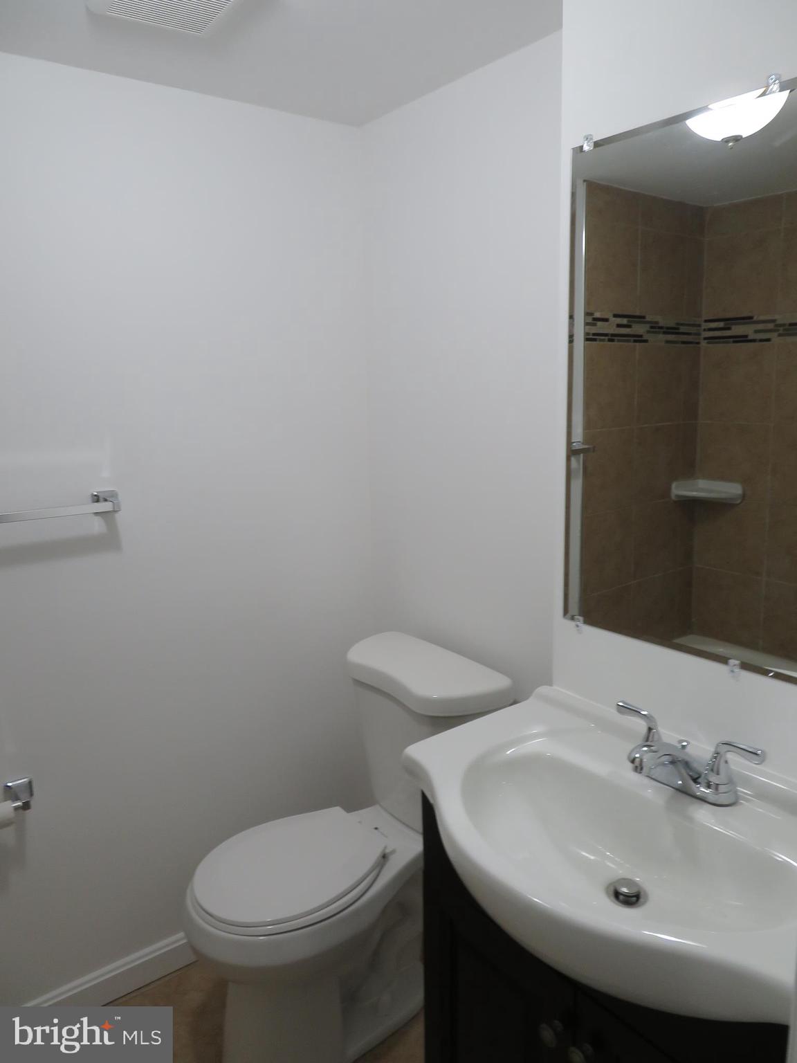 9703 Glen Avenue Silver Spring, MD 20910 - Photo 18 of 36