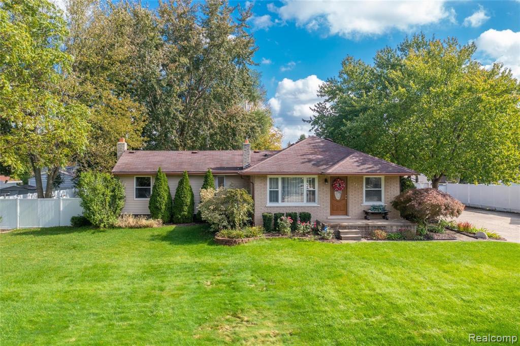 2447 Eastern Avenue Rochester Hills, MI 48307 - Photo 1 of 41