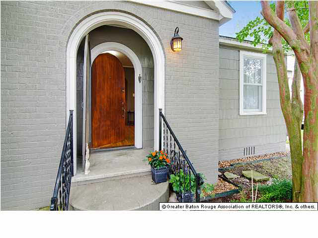 1452 Letitia Street Baton Rouge, LA 70808 - Photo 3 of 16
