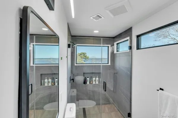 $150,000 | 10 Bay View Drive, Hampton Bays, NY 11946