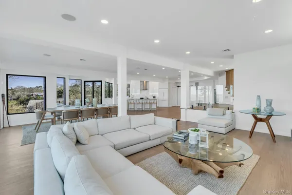 $150,000 | 10 Bay View Drive, Hampton Bays, NY 11946