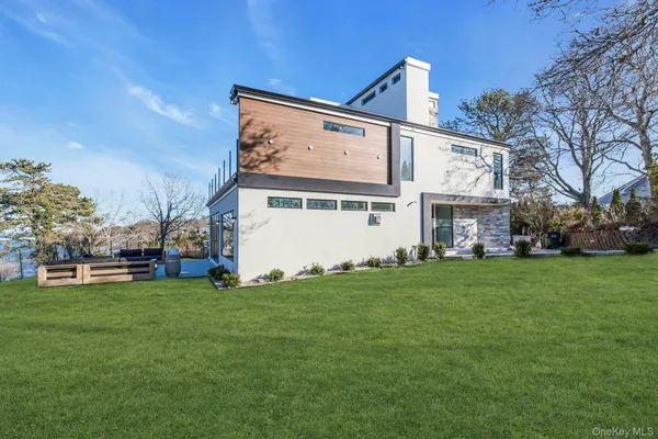 $150,000 | 10 Bay View Drive, Hampton Bays, NY 11946