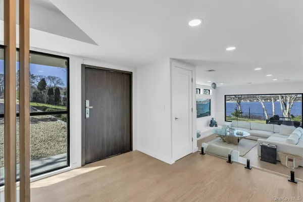 $150,000 | 10 Bay View Drive, Hampton Bays, NY 11946