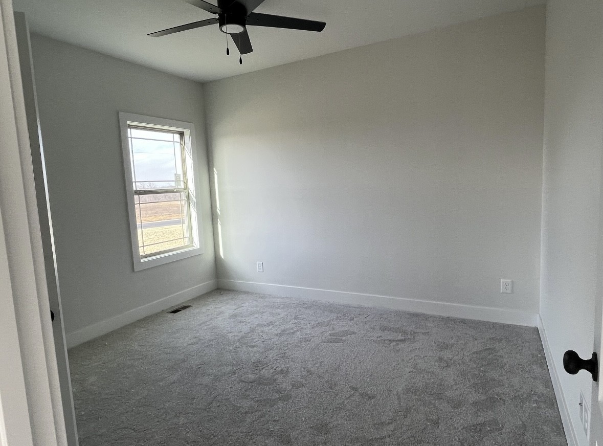 1015 Linder Ridge Road Woodlawn, TN 37191 - Photo 8 of 16