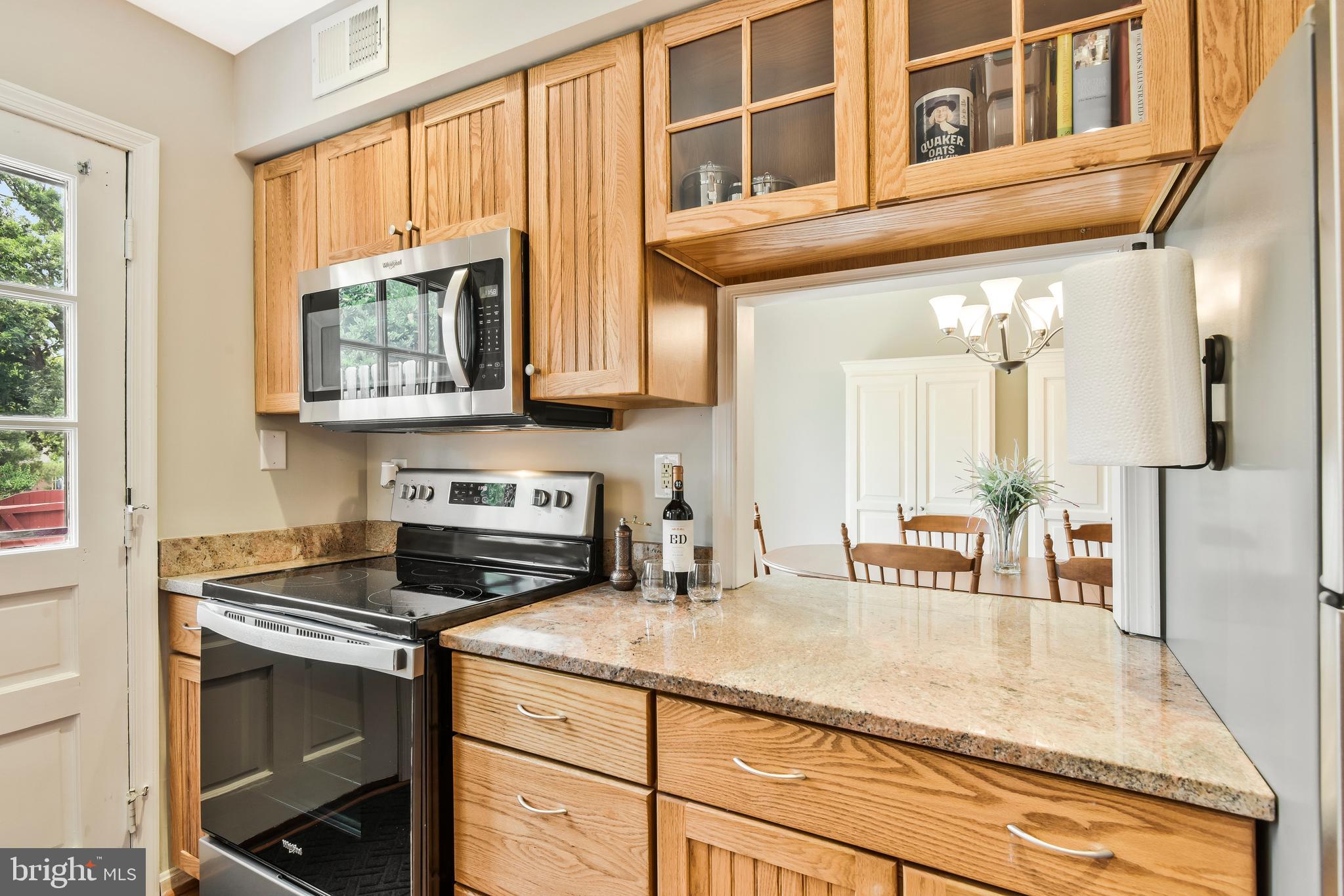 5988 Queenston Street Springfield, VA 22152 - Photo 15 of 50 Ready for your next gourmet meal