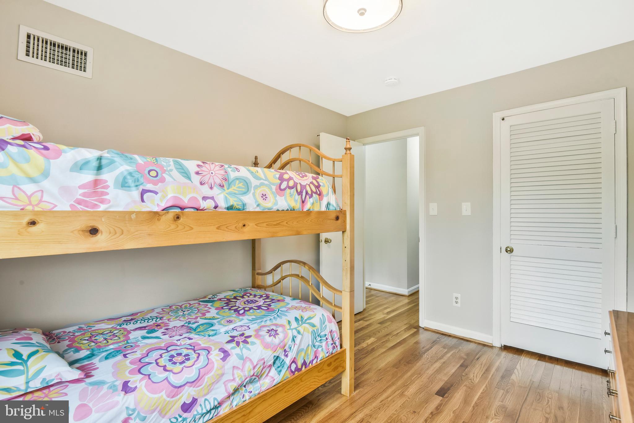 5988 Queenston Street Springfield, VA 22152 - Photo 19 of 50 Upper level bedroom #1